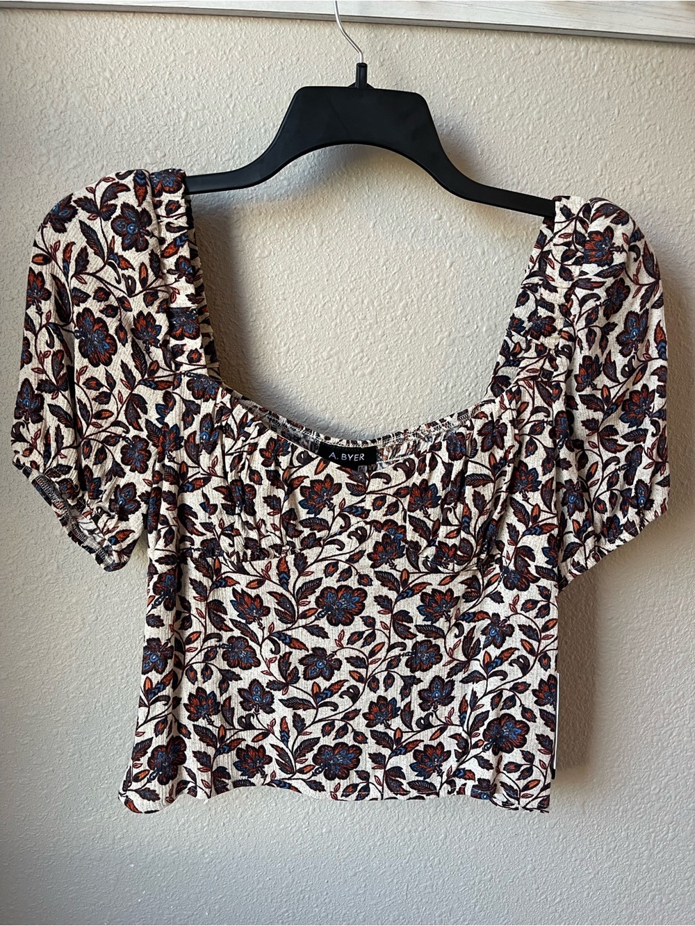 A. Byer Cream Floral Puff-Sleeve Crop Top with Blue & Brown Flowers